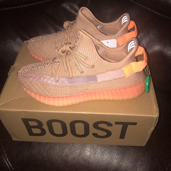 Adidas Yeezy 350 Boost v2 in Clay - Picture 3 of 6